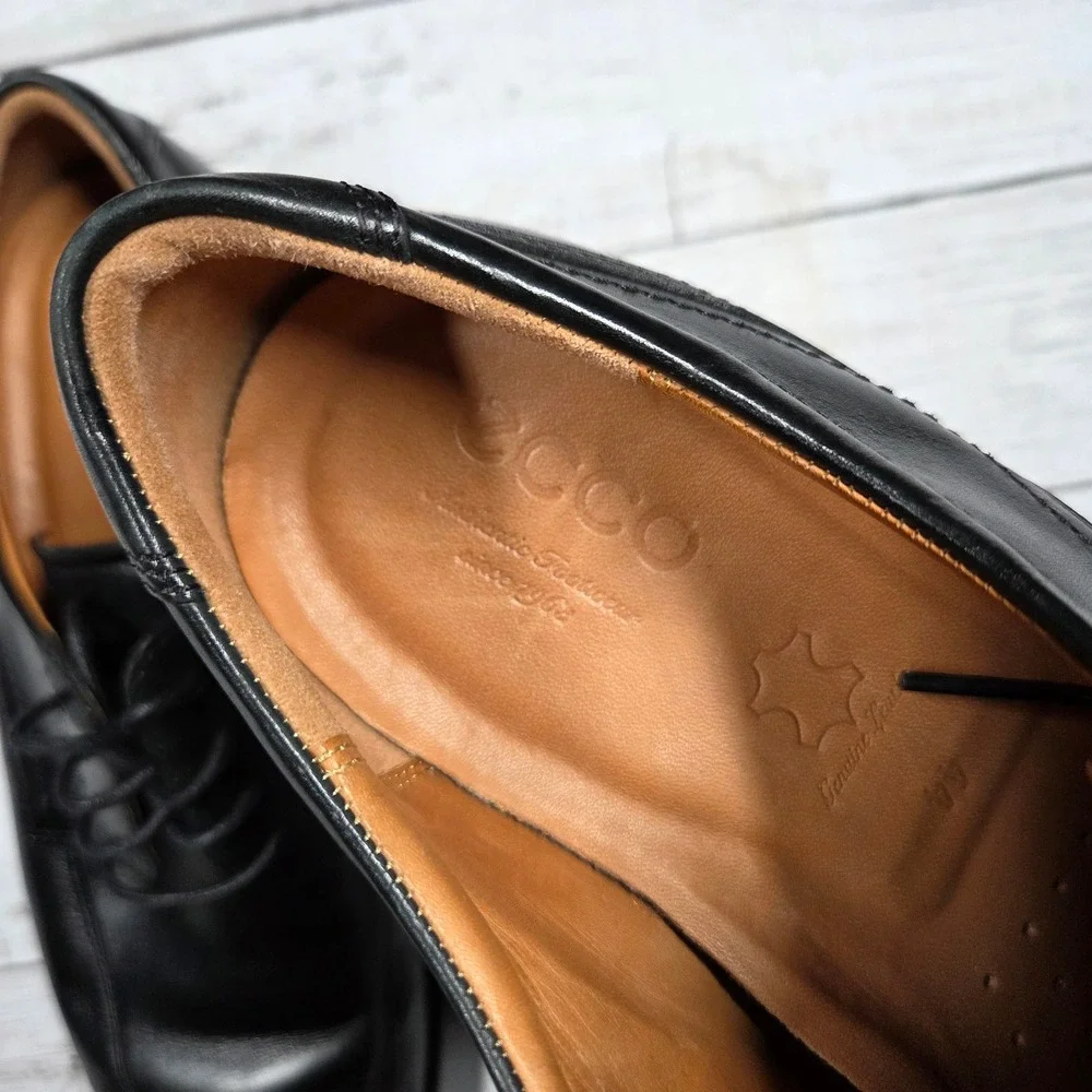 Ecco polished leather